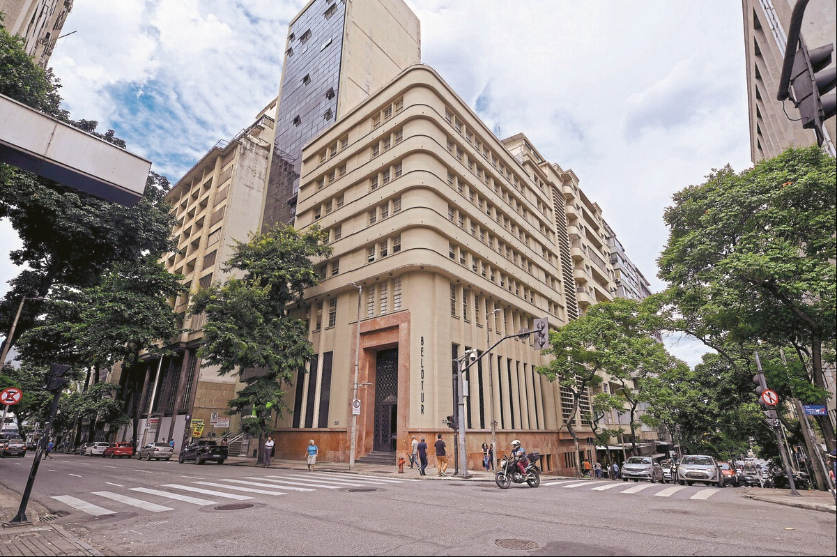 Banco de Minas Gerais (1938), atual Belotur, na rua Espírito Santo, na área central de Belo Horizonte